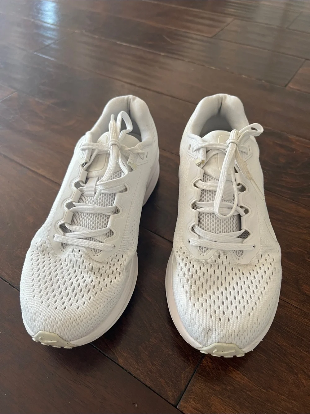 Nike Women's White Mesh Athletic Sneakers